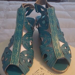 Women's Teal Cutout Sandals with Decorative Stitching